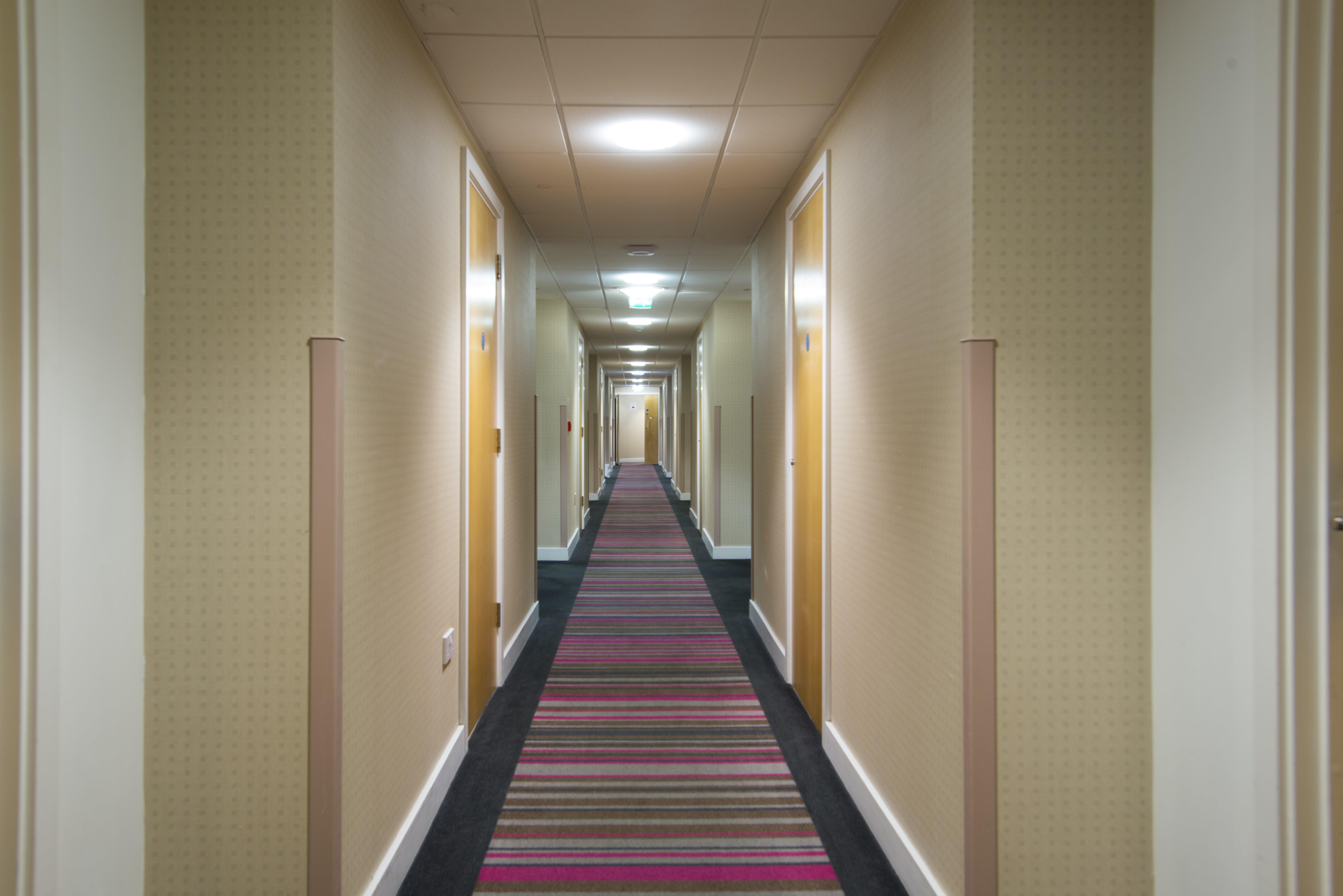 Holiday Inn Express London - Epsom Downs By Ihg Luaran gambar